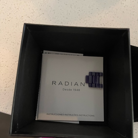 Radiant purple Watch - Picture 4 of 6